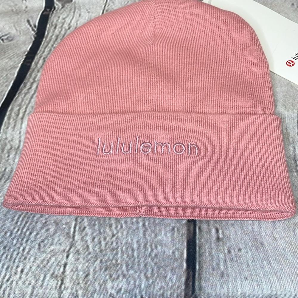 NWT Lululemon Warm Revelation Beanie
Wordmark - Pink Tide - Picture 5 of 10